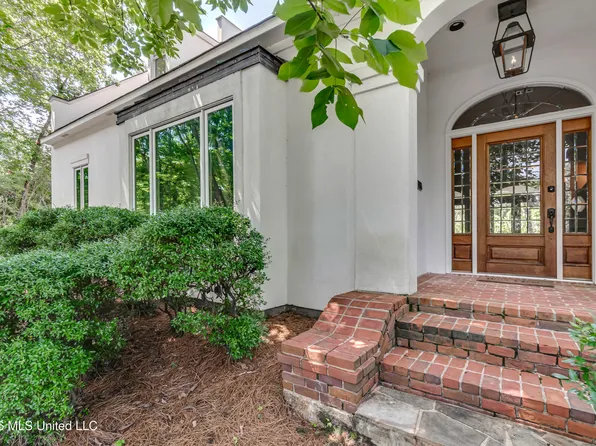 114 Southern Ridge Dr, Madison, MS 39110