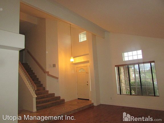 3rd image of 3800 Middleburg Pl