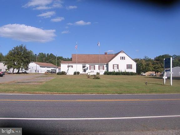 5th image of 13258 Farmer Dr