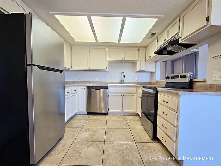 3720 Snorkel Cir #2 — Photo 5