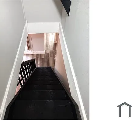 621 E Main St — Photo 1
