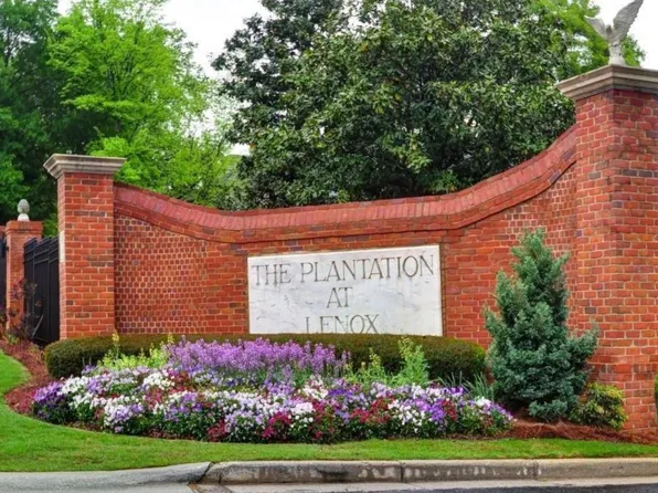 29 Plantation Dr NE, Atlanta, GA 30324