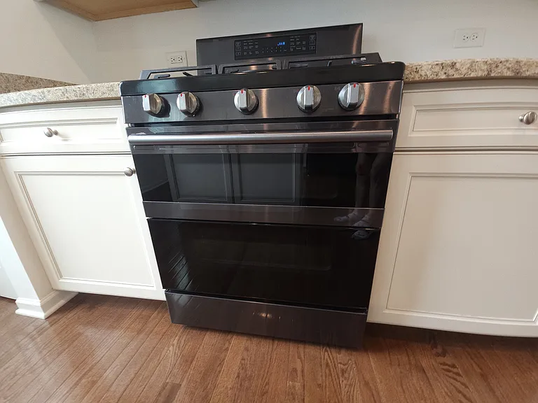 95 Valencia Pkwy — Photo 80