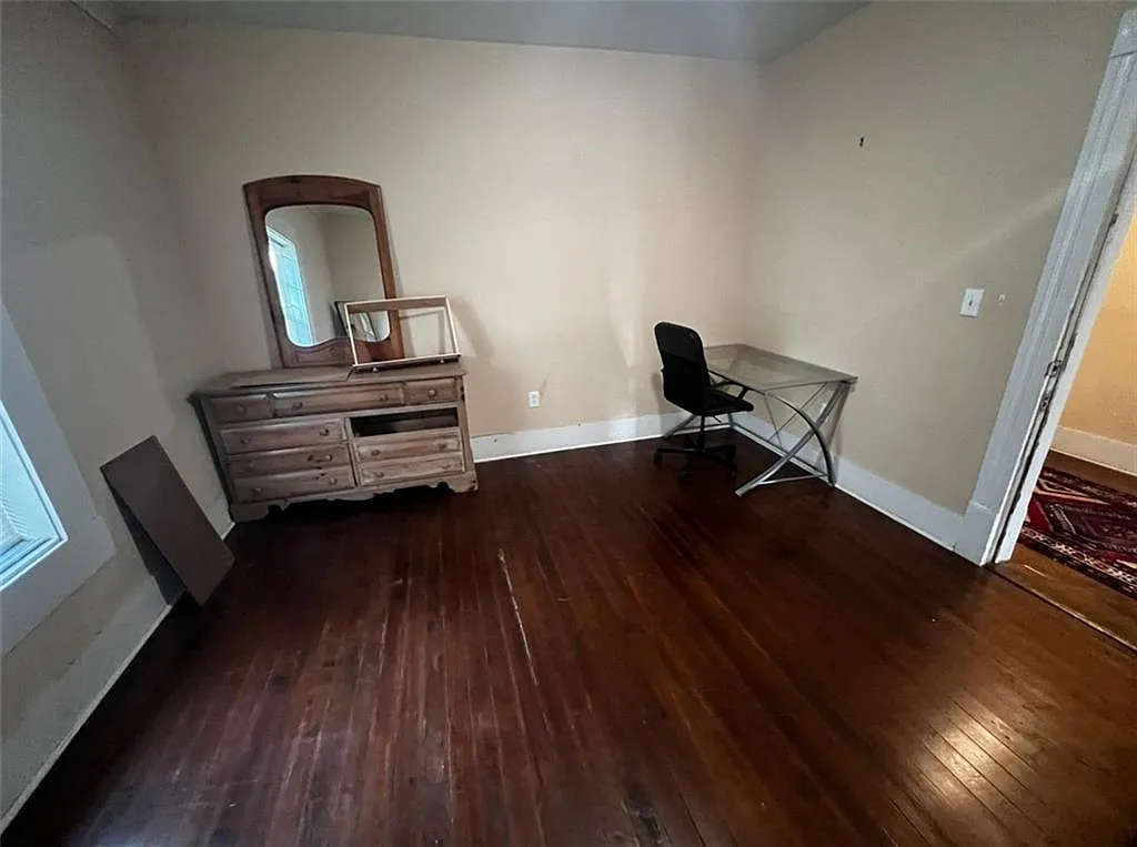 3 bed, 2.0 bath, 1440 sqft, $2,450 — Photo 2