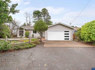 5655 Palisades Dr, Lincoln City, OR 97367