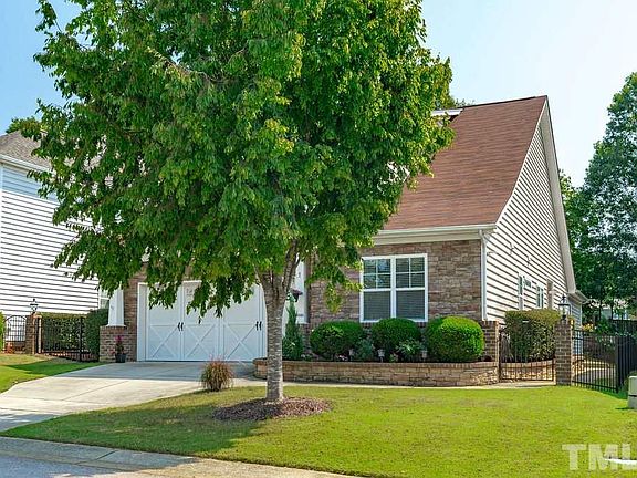 2nd image of 109 Grenoch Valley Ln