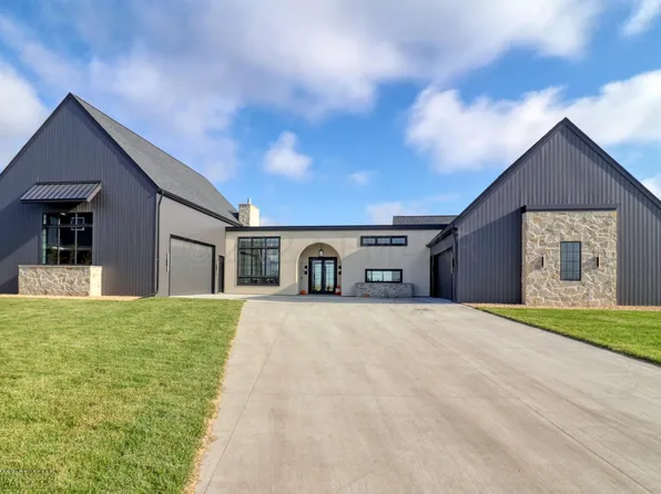 773 5th Ave N, Casselton, ND 58012