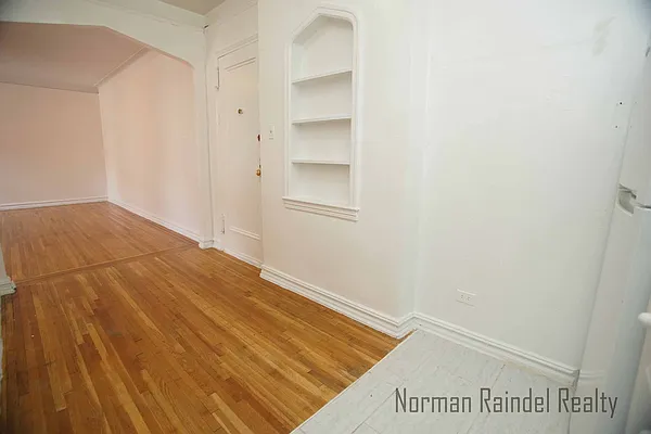 Rented by Norman Raindel, LREB | media 6