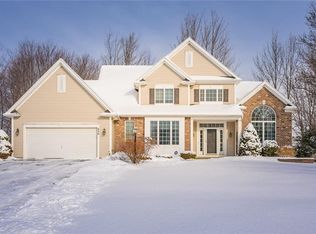 846 Rolins Run, Webster, NY 14580
