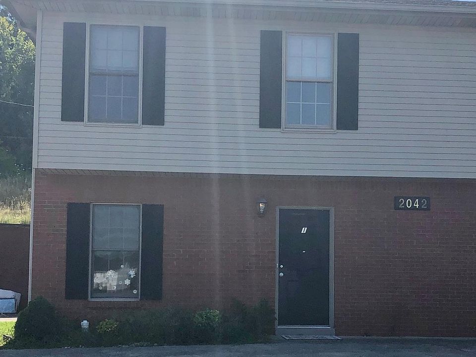 1st image of 2042 Edgewood Dr #1