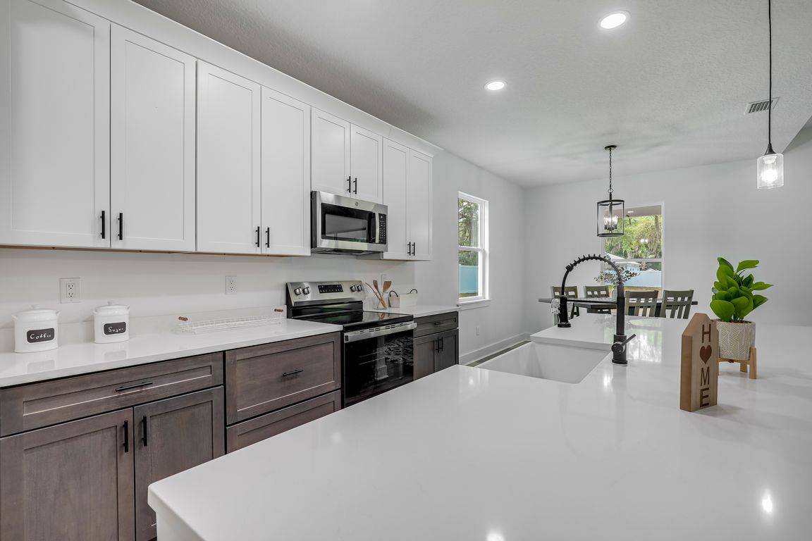 next background image