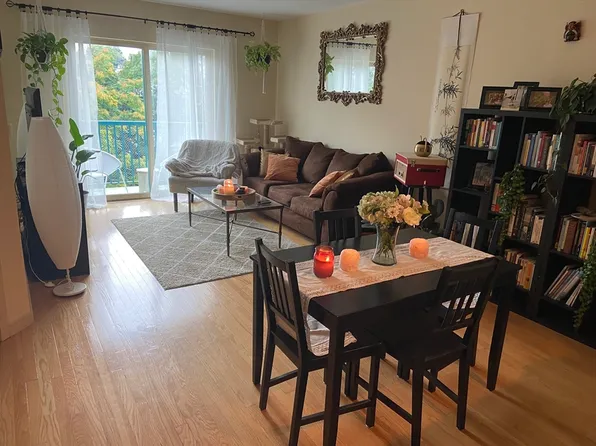 175 Cottage St APT 505, Chelsea, MA 02150