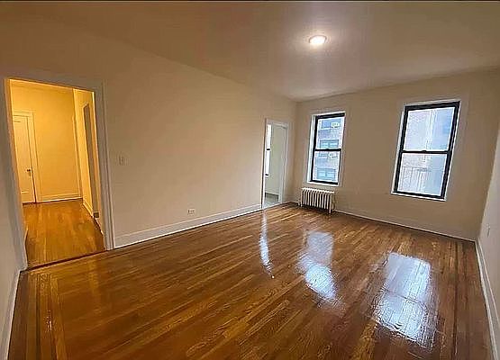 1st image of 14444 Sanford Ave APT 4C