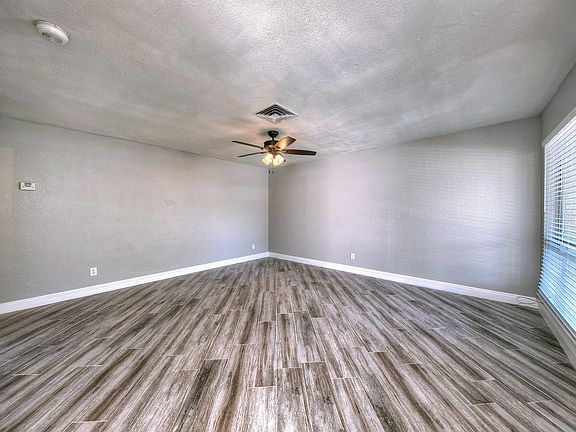 3rd image of 4820 N 89th Ave Unit 57