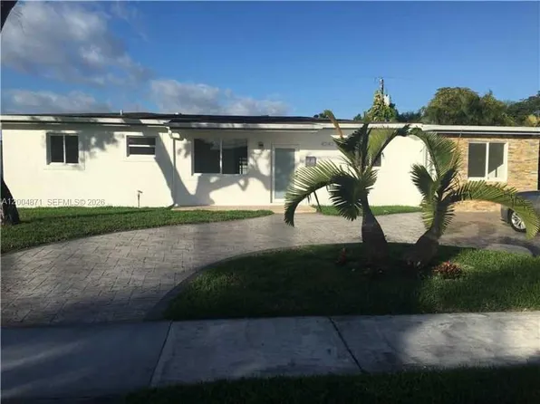 4212 SW 98th Ave, Miami, FL 33165