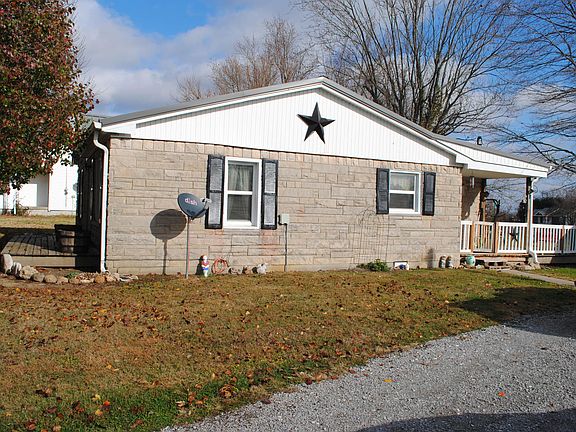 4th image of 430 Community Center Dr