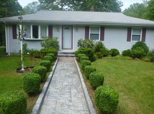 31 Federal Rd, Shelton, CT 06484