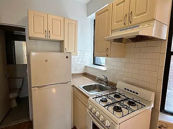 5th image of 436 E 89th St APT 5D
