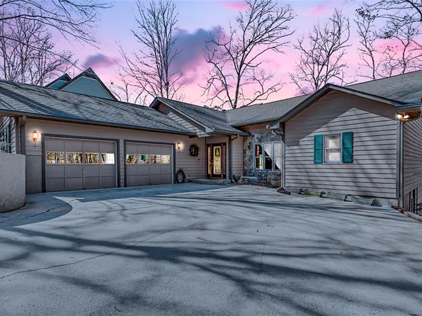 10 Gangway Ln, Salem, SC 29676