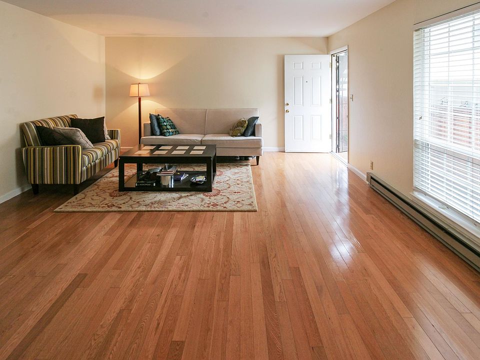 1st image of 418 College Ave