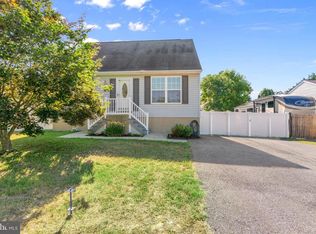 7741 W Shore Rd, Pasadena, MD 21122