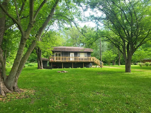 2820 S Brooks Island Rd, Oregon, IL 61061