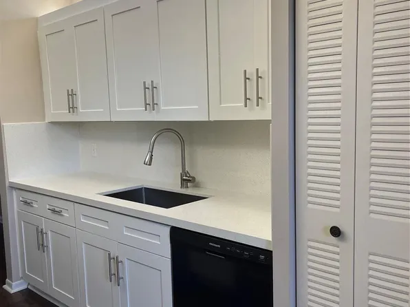 1100 SW 128th Terrace #402, Hollywood, FL 33027