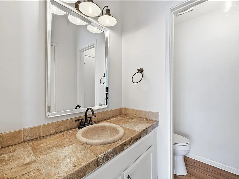 1620 Wellington Pl #604 — Photo 6