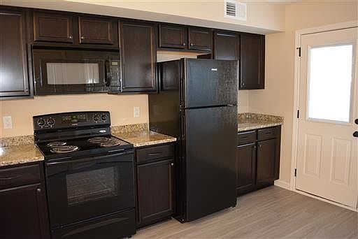 4th image of 2267 McCormick Ln #Bcd