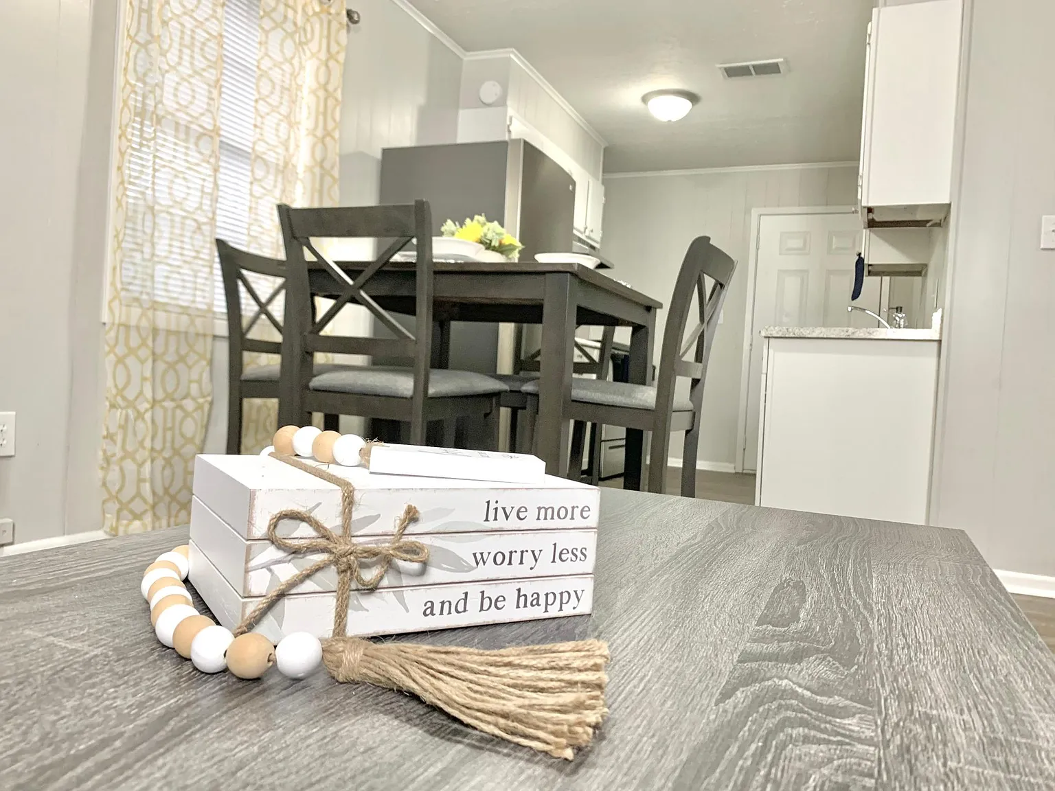2 bed, 750 sqft, $2,900 — Photo 2
