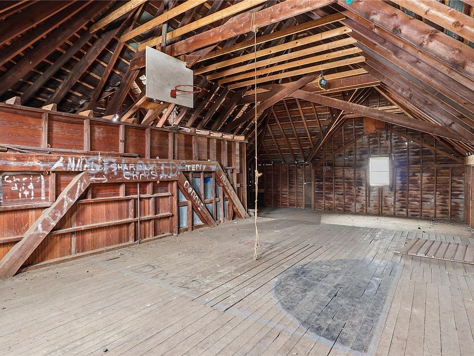 46th image of 160 Cuyler St
