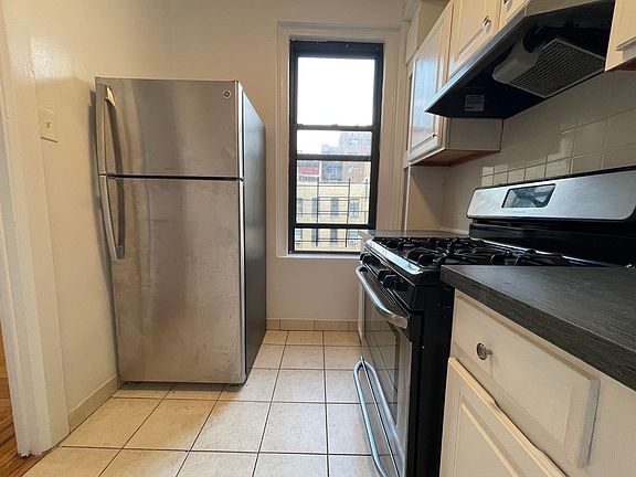 2nd image of 25-23 31st Ave Unit C55