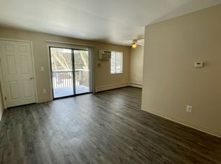 Oak Valley Apartments, Wyoming, MI 49519