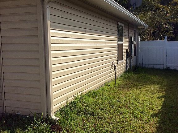 4th image of 704 Picasso Ave