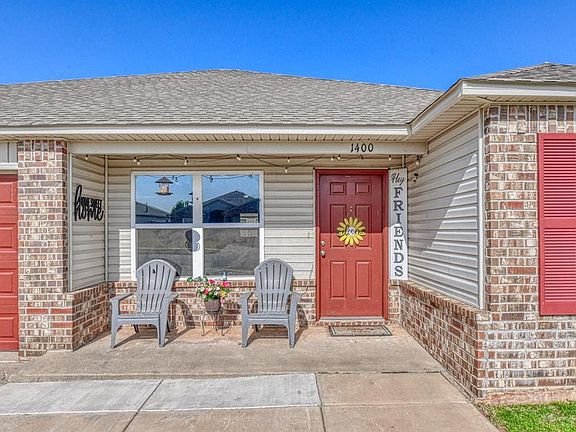 4th image of 1400 Peridot Ln