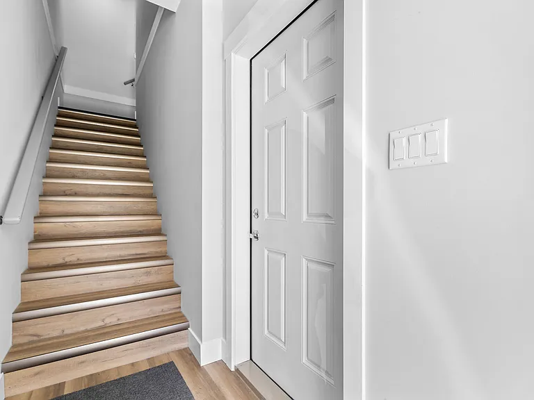 900 Saint Andrews Ln — Photo 13