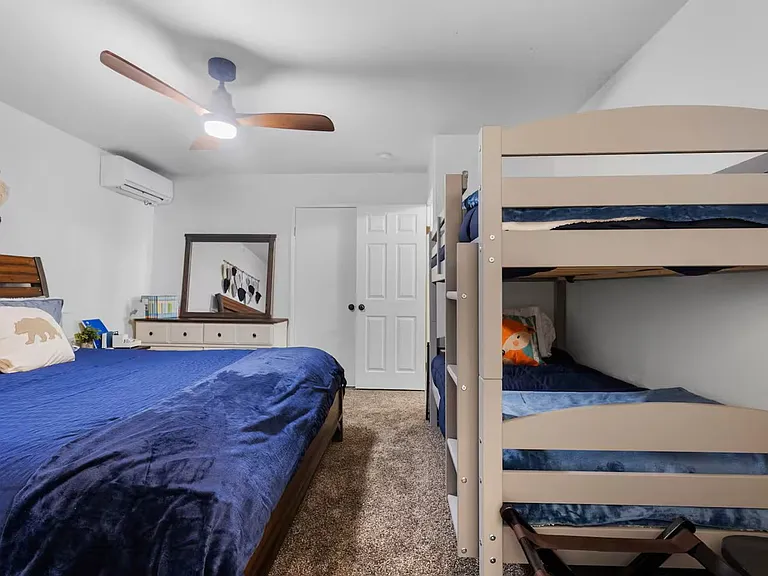 23012 Strauch Dr — Photo 15