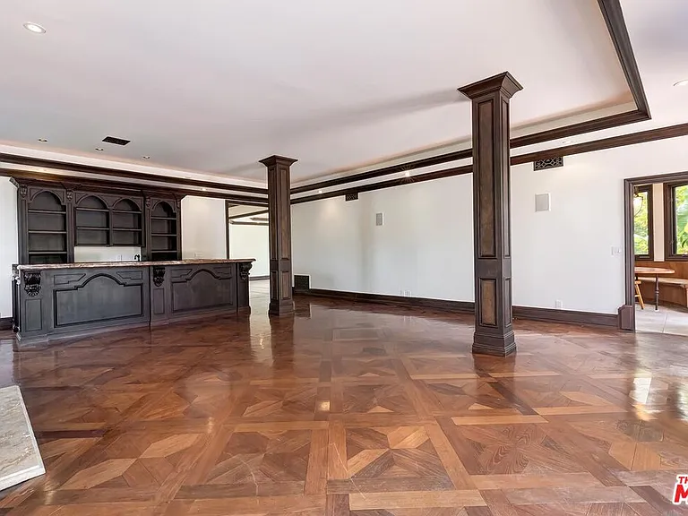 209 S Anita Ave — Photo 32