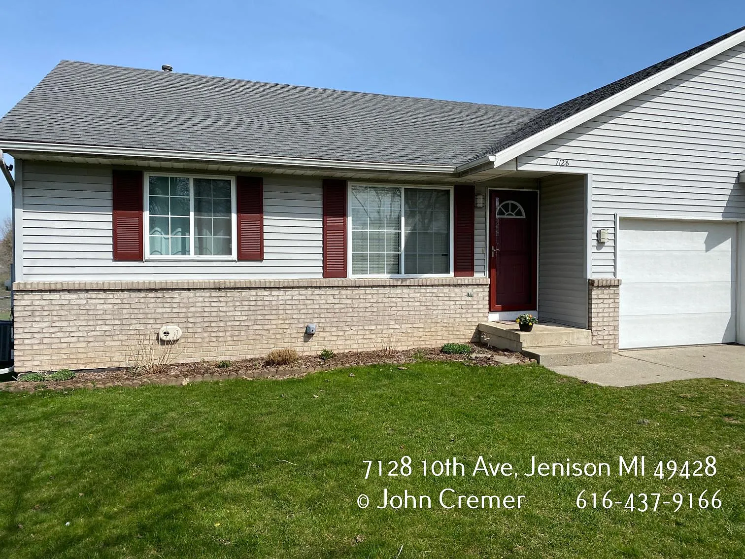 3 bed, 1952 sqft, $2,200 — Photo 2