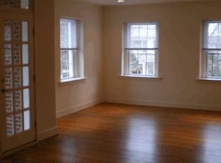 922 W University Pkwy #B6, Baltimore, MD 21210