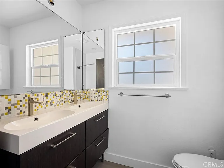 2930 Mayfield Ave #2930 — Photo 25