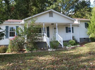 842 Ridgeview Dr, Clinton, TN 37716