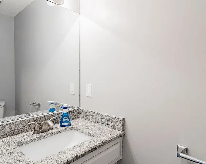 15704 Outlook St — Photo 19
