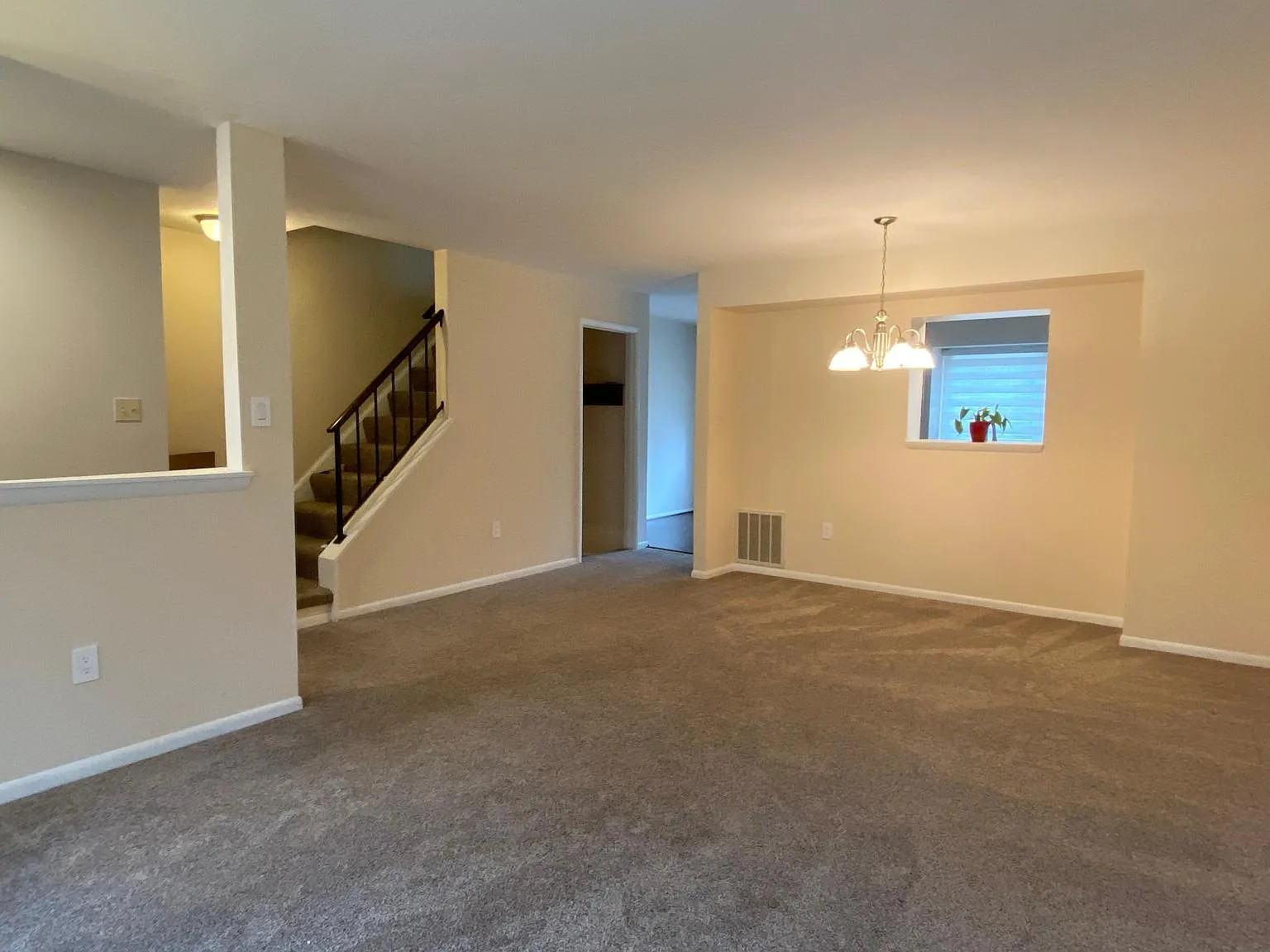 6 Mateus Way — Photo 3