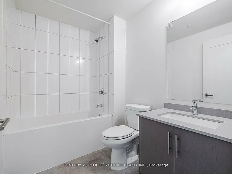 509 Dundas St W #711 — Photo 22
