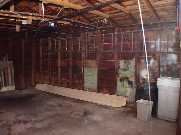 5th image of 1008 Canterbury Dr