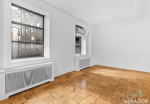 3rd image of 132 E 45th St APT 5A