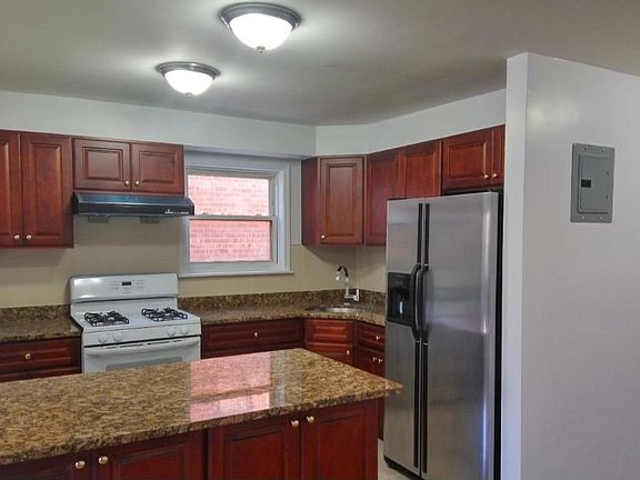 2nd image of 15092 Cross Island Pkwy Floor 2