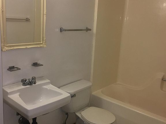 3rd image of 5281 Walnut Valley Dr APT 2