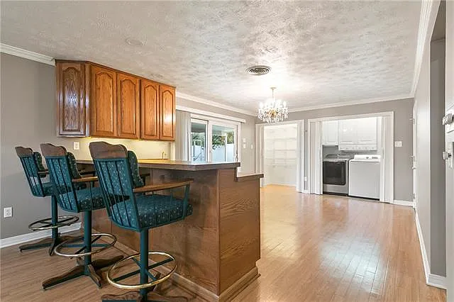 516 Poplar St — Photo 12